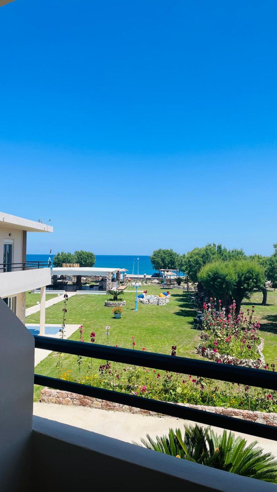 Al Mare Apartments อาฟานโท ภายนอก รูปภาพ
