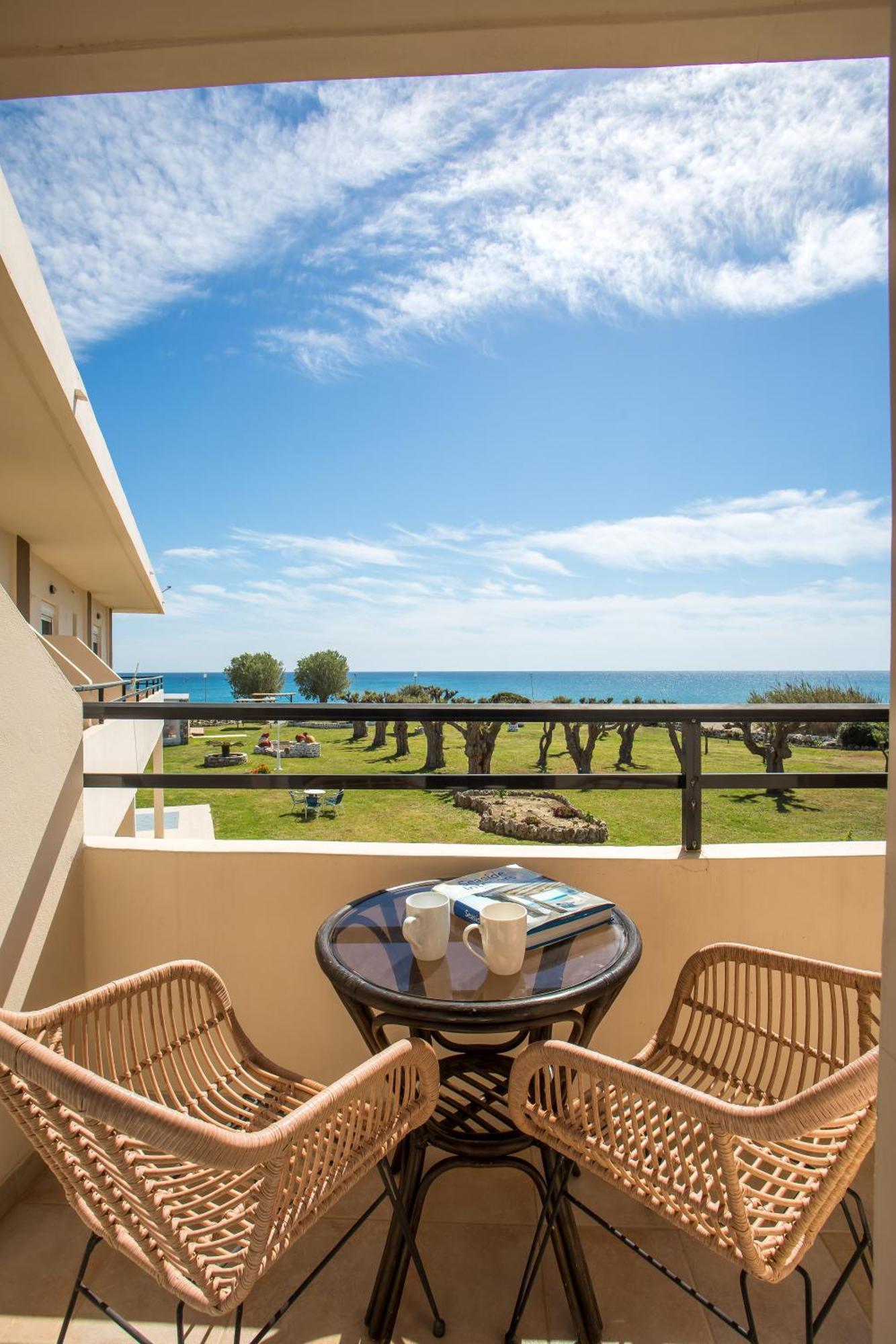 Al Mare Apartments อาฟานโท ภายนอก รูปภาพ