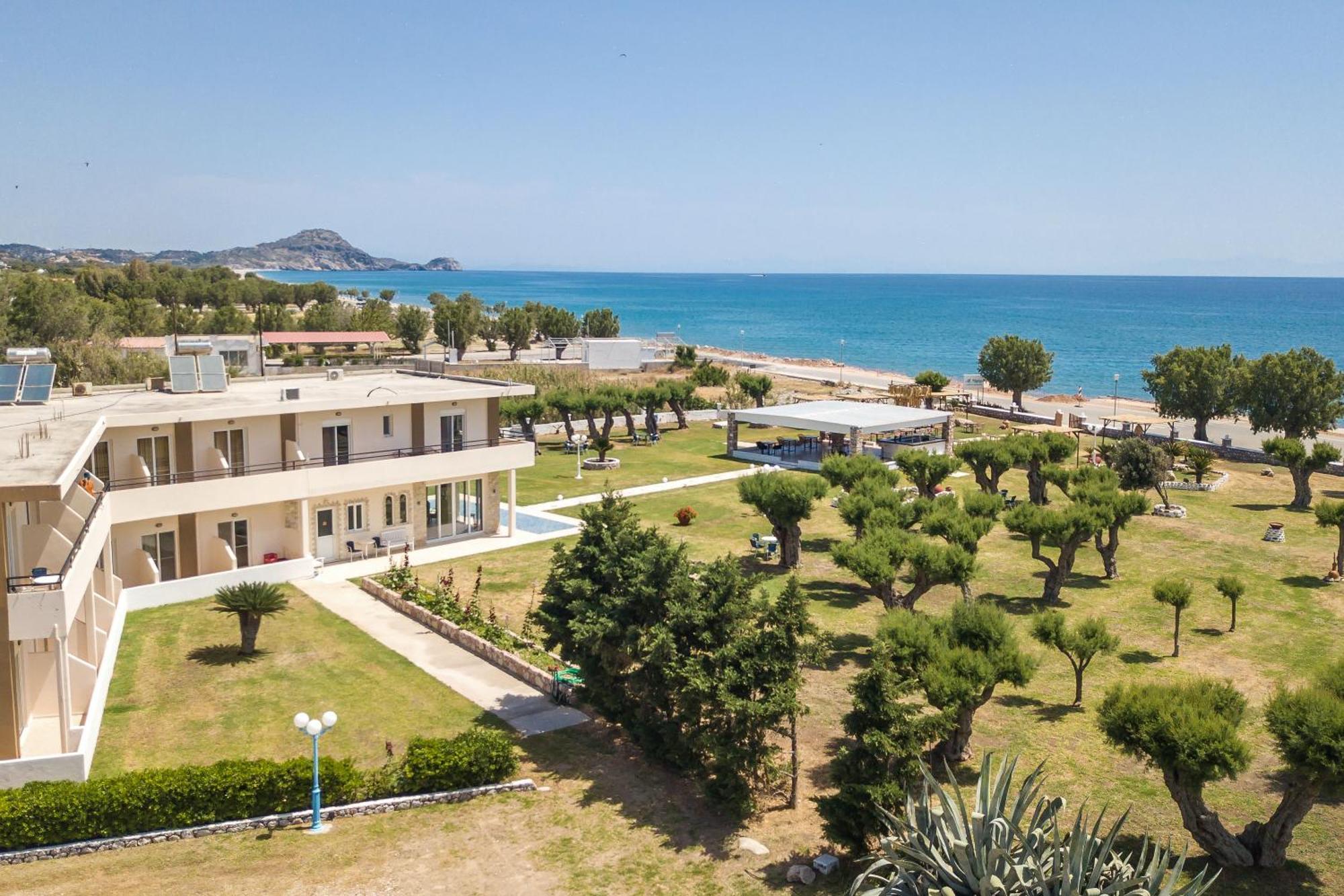 Al Mare Apartments อาฟานโท ภายนอก รูปภาพ
